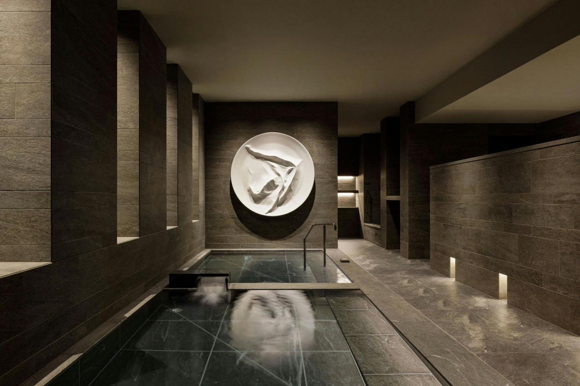 The Osaka Station Hotel, Autograph Collection Экстерьер фото