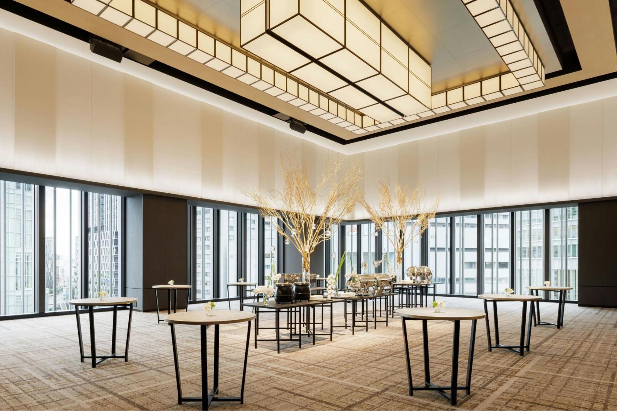 The Osaka Station Hotel, Autograph Collection Экстерьер фото