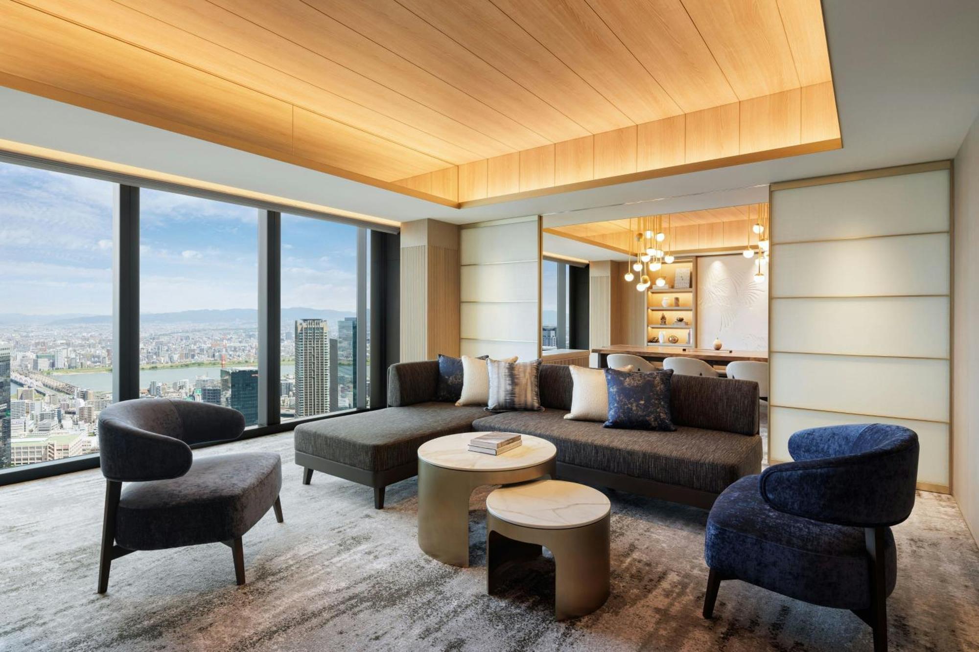 The Osaka Station Hotel, Autograph Collection Экстерьер фото
