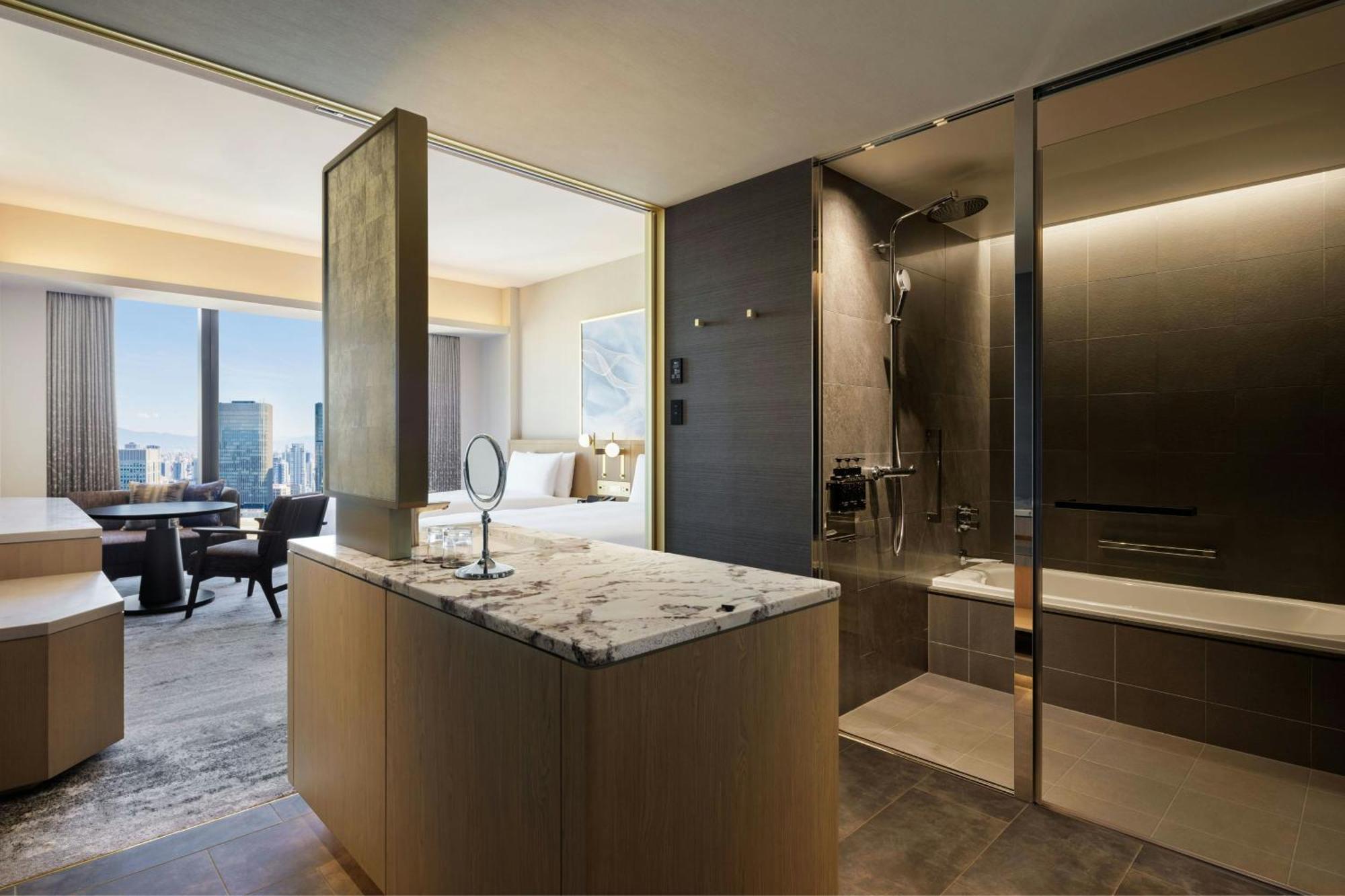 The Osaka Station Hotel, Autograph Collection Экстерьер фото
